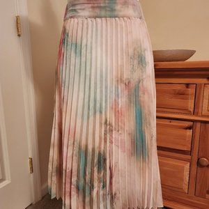 Petite Worthington Pleated Tie Dye Midi Skirt